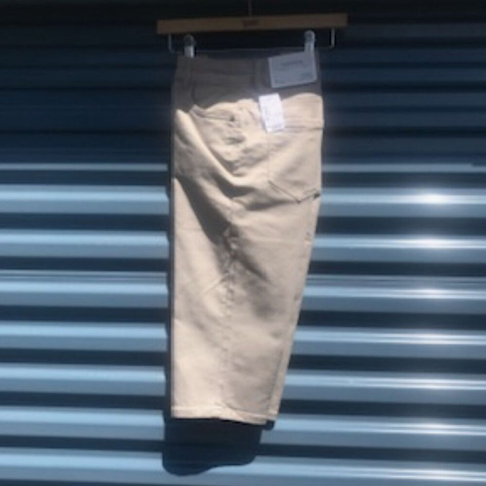 Bermuda Shorts . Size: 4 Average Skimmer . New w/ Tags . Christopher & Banks
